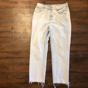 Size 28 Light Mom Jean Worn Once